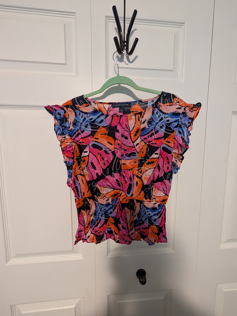Tommy Hilfiger Leaf-Print Flutter Sleeve Blouse in Pink, Orange & Blue